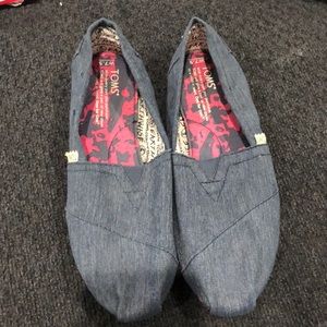 Toms, denim